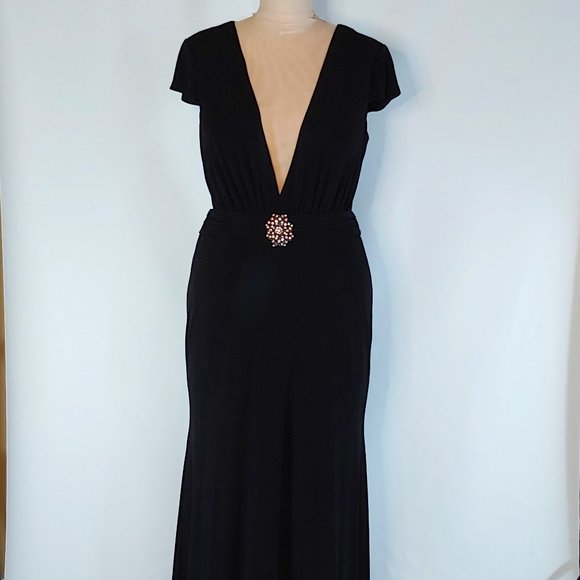 NWOT Wow Black Long Gown Style 9528 in Plus Size